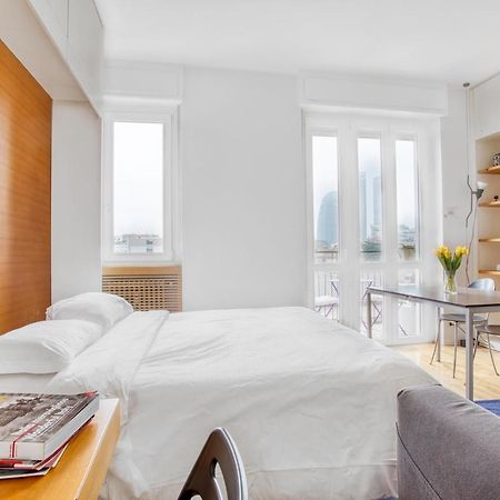 Joivy Vibrant Studio With Balcony Milano Eksteriør billede