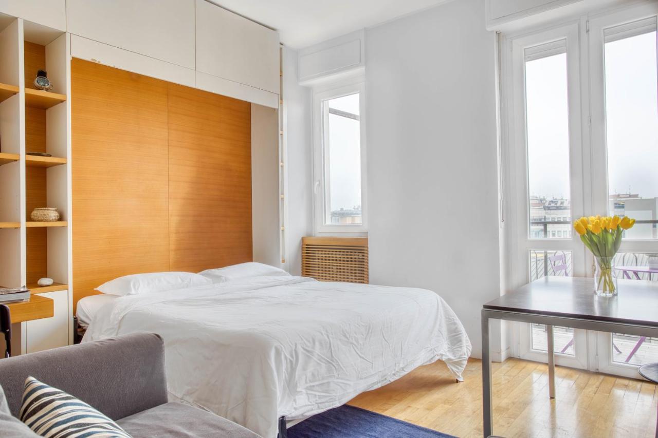 Joivy Vibrant Studio With Balcony Milano Eksteriør billede